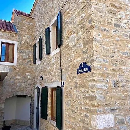 Castle Hotel 3*